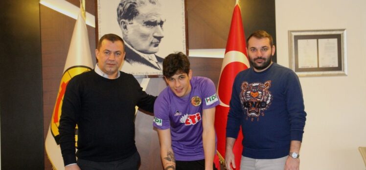 Eskişehirspor, kaleci Cengiz Alp Köseer ile sözleşme yeniledi