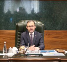Gençlik ve Spor Bakanı Kasapoğlu, Bingöl Valiliği ve Belediyeyi ziyaret etti