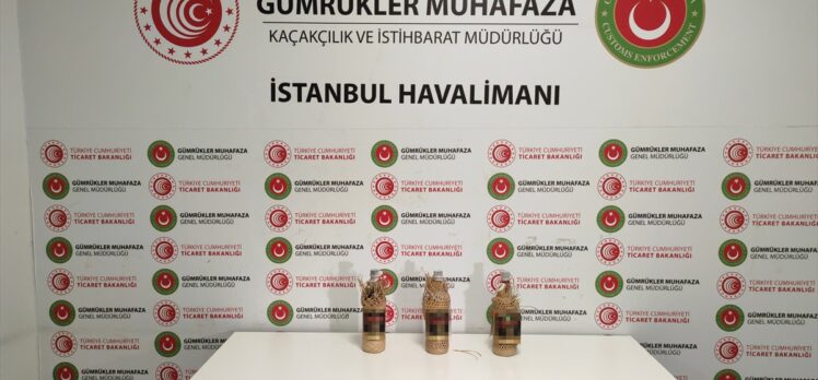 İstanbul Havalimanı'nda içki şişelerine konulmuş 3 kilo 380 gram sıvı kokain ele geçirildi