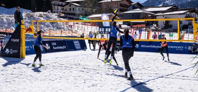 Kar Voleybolu Kadın Milli Takımı, Avrupa Turu Wagrain Etabı'nda üçüncü oldu