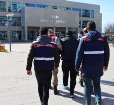 Kilis'te Suriye sınırında yakalanan DEAŞ'lı terörist adliyeye sevk edildi