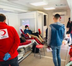 Kızılay'ın Esenyurt'taki kan bağışı kampanyasına Filistinlilerden destek