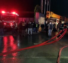 GÜNCELLEME 2 – Kocaeli'de fabrikada çıkan yangın kontrol altına alındı