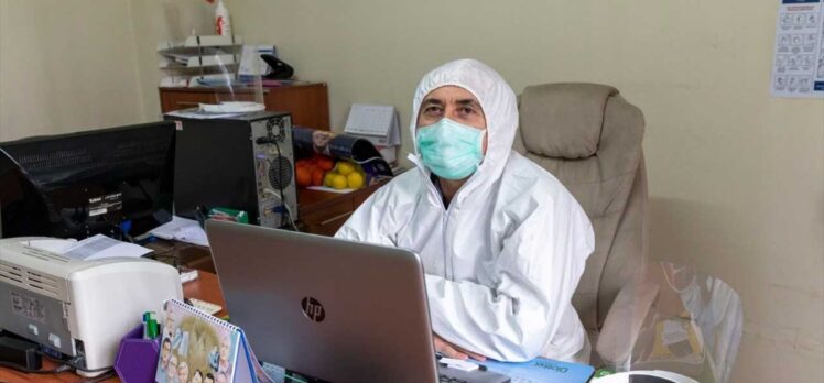 Mersin'de sağlık çalışanlarına, hastalara ve yaşlılara narenciye desteği