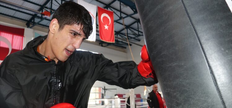 Milli boksör Serhat Güler, olimpiyat vizesi peşinde