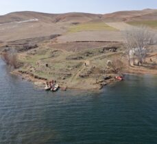 Nevşehir'de 9 yıl önce kaybolan 2 kişi için Bayramhacılı Baraj Gölü'nde arama çalışması başlatıldı