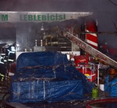 Tokat'ta çıkan yangında 7 iş yeri zarar gördü
