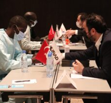 Türk iş insanları Senegal'de buluştu