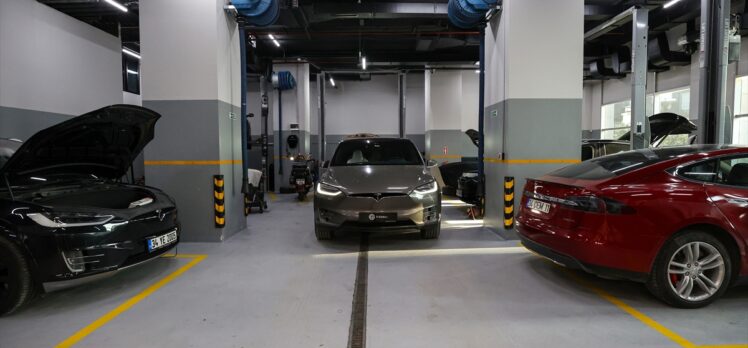 Türkiye'nin ilk elektrikli otomobil servisi yurt dışından araçlara da hizmet veriyor
