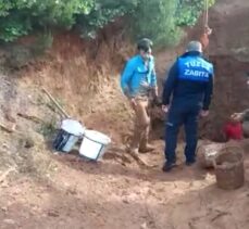 Tuzla'da define aramak için kazı yapan şüpheliler zabıta ekiplerince yakalandı