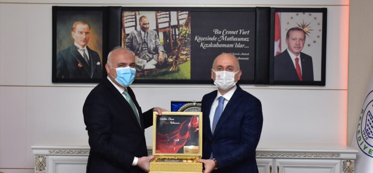 Ulaştırma ve Altyapı Bakanı Karaismailoğlu, Kızılcahamam Belediye Başkanı Acar'ı ziyaret etti