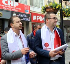 Yalova'da bir grup CHP'li, parti üyeliğinden istifa etti