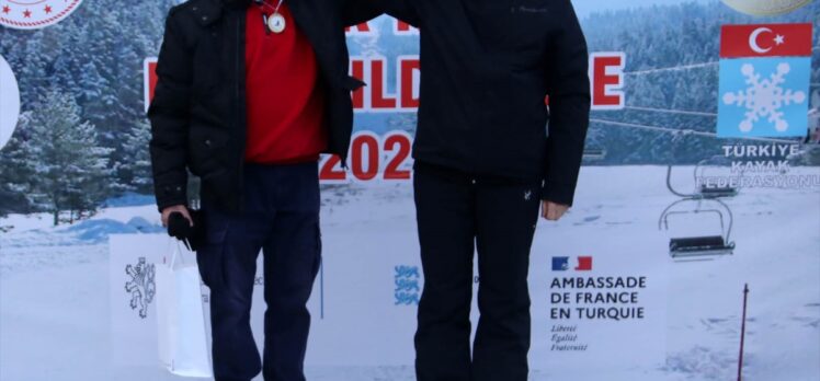 Yıldıztepe Kayak Merkezi'nde düzenlenen Diplomatik Kayak Yarışı sona erdi