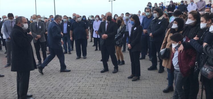Zonguldak'ta Kovid-19'dan ölen ilk sağlık çalışanı son yolculuğuna uğurlandı