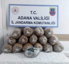 Adana'da yol kontrolünde uyuşturucu ve kaçak tütünle yakalanan 3 şüpheli gözaltına alındı