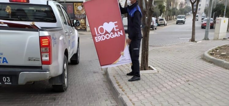 AK Parti'den İzmir'in Selçuk ilçesinde “Love Erdoğan” pankartlarının kaldırılmasına tepki