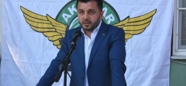 Akhisarspor'da kulüp başkanlığına Evren Özbey seçildi