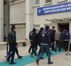 Ankara'da polisin düzenlediği 4 ayrı operasyonda 48 düzensiz göçmen yakalandı