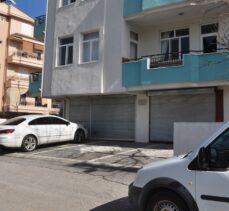 Antalya'da eşini ve oğlunu bıçakla yaralayan şüpheli polise teslim oldu