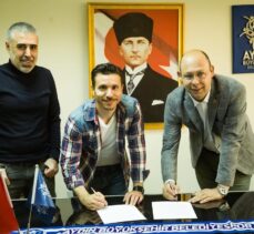 Aydın Büyükşehir Belediyespor, antrenör Alper Hamurcu'nun sözleşmesini 2 yıl uzattı