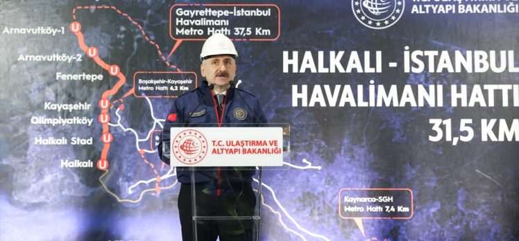 Bakan Karaismailoğlu'ndan İstanbul'a iki yeni raylı sistem hattı müjdesi