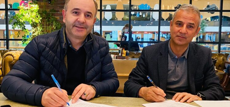Büyükşehir Belediye Erzurumspor, teknik direktör İsmail Kartal'la resmi sözleşme imzaladı