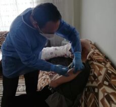 Erzincan'da 104 yaşındaki Seyit Sultan Akaltun'a Kovid-19 aşısı