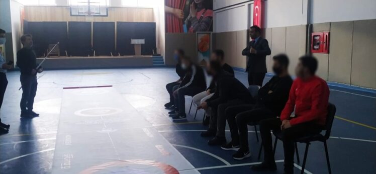 Erzurum'da denetimli serbestlik tedbiri altındaki yükümlülere “floor curling” eğitimi verildi