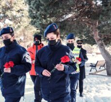 Erzurum'da görevli kadın jandarmalar kahramanlık simgesi Nene Hatun'u unutmadı