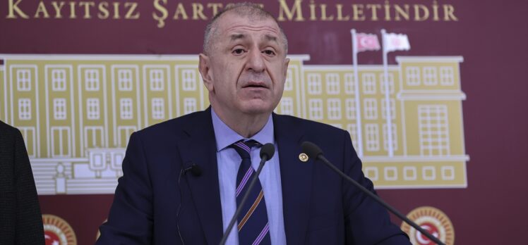 İYİ Parti İstanbul Milletvekili Ümit Özdağ, partisinden istifa ettiğini açıkladı.