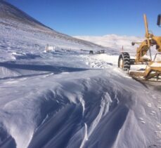 Kars'ta kar ve tipi ulaşımı aksattı