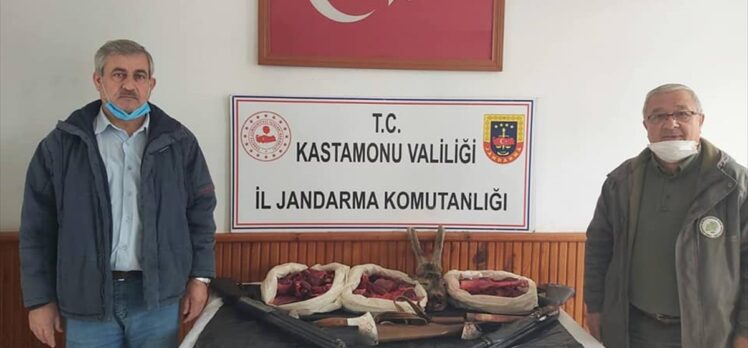 Kastamonu'da, araçlarında karaca eti bulunan 3 kişiye para cezası