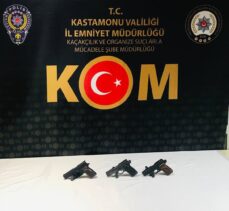 Kastamonu'da sırt çantasında 3 tabanca bulunan kişi gözaltına alındı