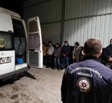 Osmaniye'de 22 düzensiz göçmen yakalandı