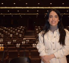 Oyuncu Nurdan Albamya İnce, tiyatro ile seyirci arasındaki bağı anlattı: