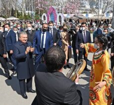 Özbekistan'da Nevruz Bayramı Kovid-19 gölgesinde kutlanıyor