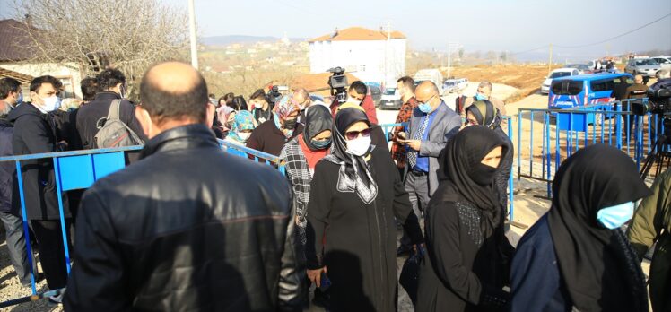 Sakarya'da havai fişek fabrikasındaki patlamada yakınlarını kaybedenlerden duruşma öncesi açıklama