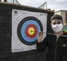 Suriyeli 14 yaşındaki okçu İbrahim'in hedefi ay-yıldızlı formayla şampiyonalara katılmak