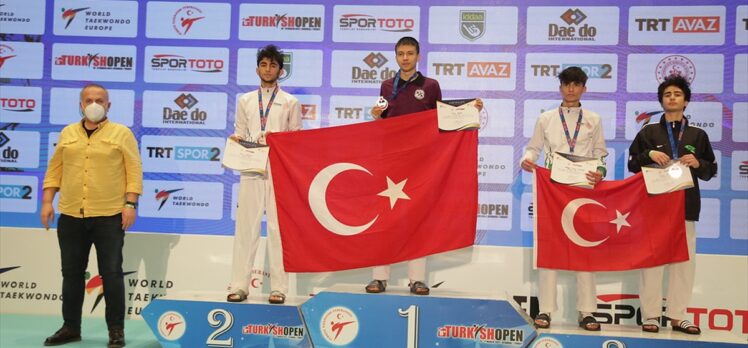 Turkish Open 2021'in altıncı gününde genç milli tekvandoculardan 6'sı altın 22 madalya