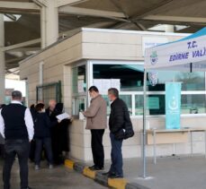 Yurt dışından gelenlerin “PCR testi ibrazı zorunluluğu” uygulaması devam edecek