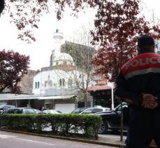Arnavutluk'ta camide düzenlenen bıçaklı saldırıda 5 kişi yaralandı