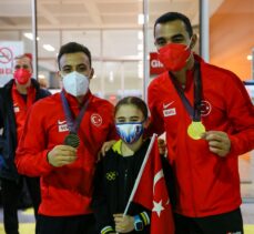 Avrupa Artistik Cimnastik Şampiyonası'nda mücadele eden milli sporcular, İzmir'e geldi