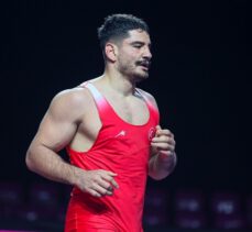 Avrupa Güreş Şampiyonası'nda erken finalin galibi Taha Akgül