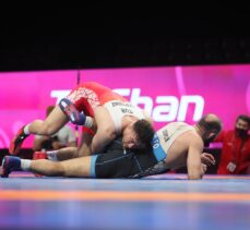 Avrupa Güreş Şampiyonası'nda milli sporcular Süleyman Atlı ile Süleyman Karadeniz finale yükseldi