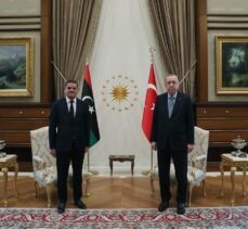 Cumhurbaşkanı Erdoğan, Türkiye'ye gelen Libya Başbakanı Dibeybe'yi resmi törenle karşıladı