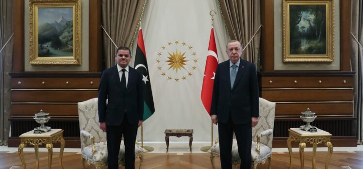 Cumhurbaşkanı Erdoğan, Türkiye'ye gelen Libya Başbakanı Dibeybe'yi resmi törenle karşıladı