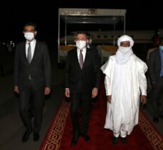 Cumhurbaşkanı Yardımcısı Oktay, cumhurbaşkanlığı seçimini kazanan Bazoum'un yemin törenine katılmak üzere Nijer'e geldi