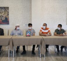 Diyarbakır anneleri, tam kapanma nedeniyle oturma eylemini otelde sürdürdü