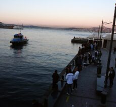 Fatih'te bir kişi denizde boğularak yaşamını yitirdi