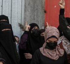 Gazze'de Filistin seçimlerinin ertelenmesi kararı protesto edildi